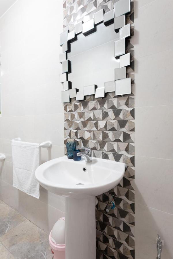 F3 Room 2, Private Room Two Single Beds Shared Bathroom Мсида Экстерьер фото